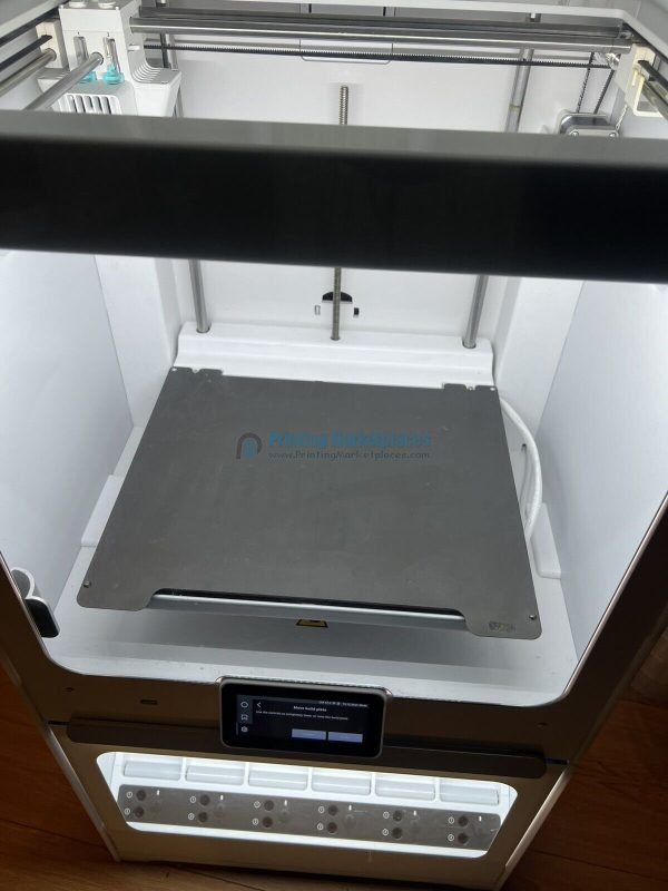 Ultimaker S7 Pro Bundle and Air Manager 3D Printer - Image 3